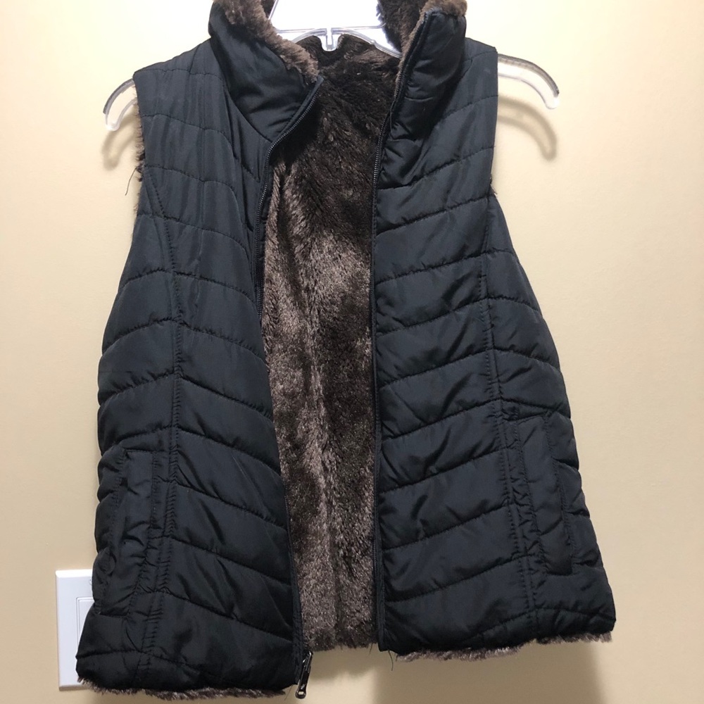reversible vest - Picture 2 of 2